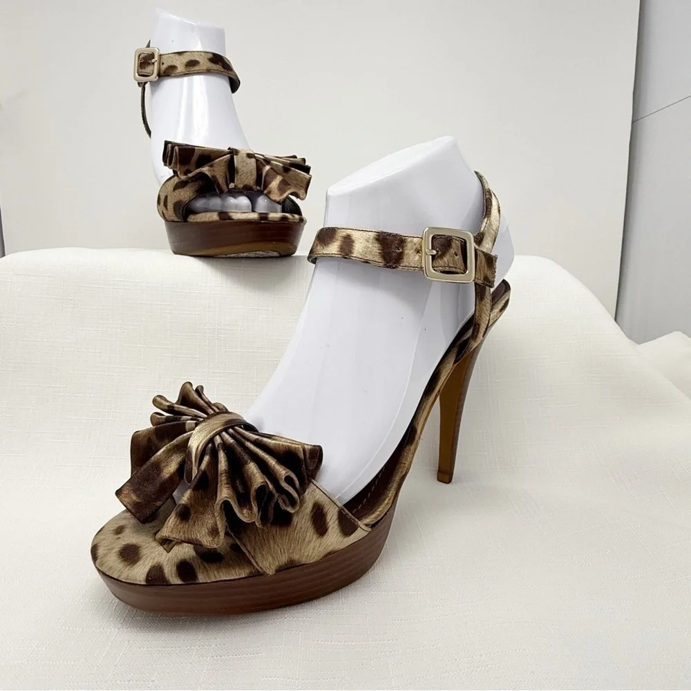Gianni Bini animal Print silk platform High Heel Sandals size 8.5